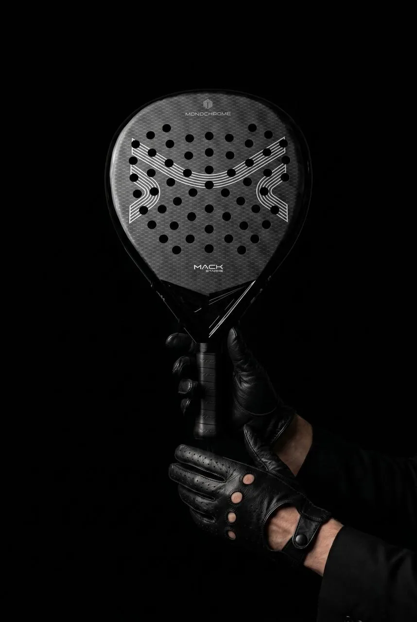 Mackstarke Monochrome · arte de campaña